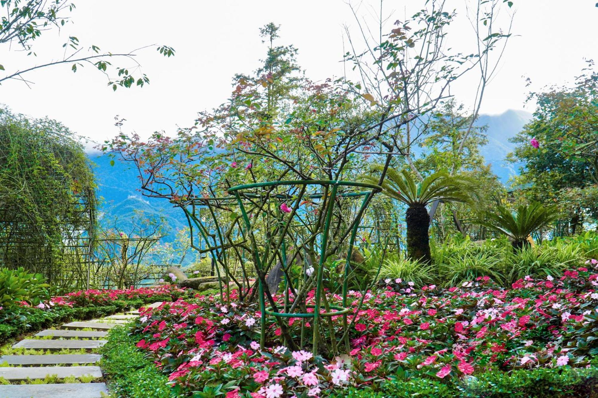 Sapa Highland Resort & Spa Bagian luar foto